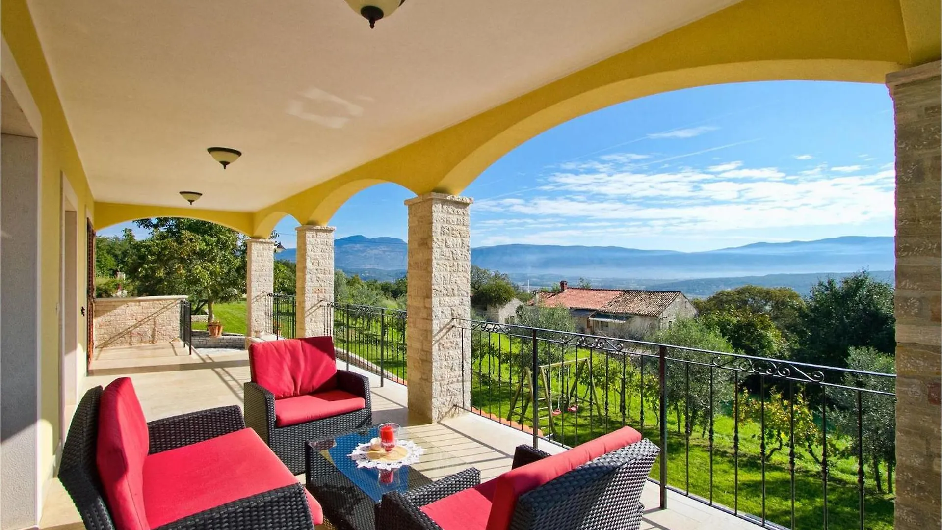 Villa Runko Benazici Holiday home