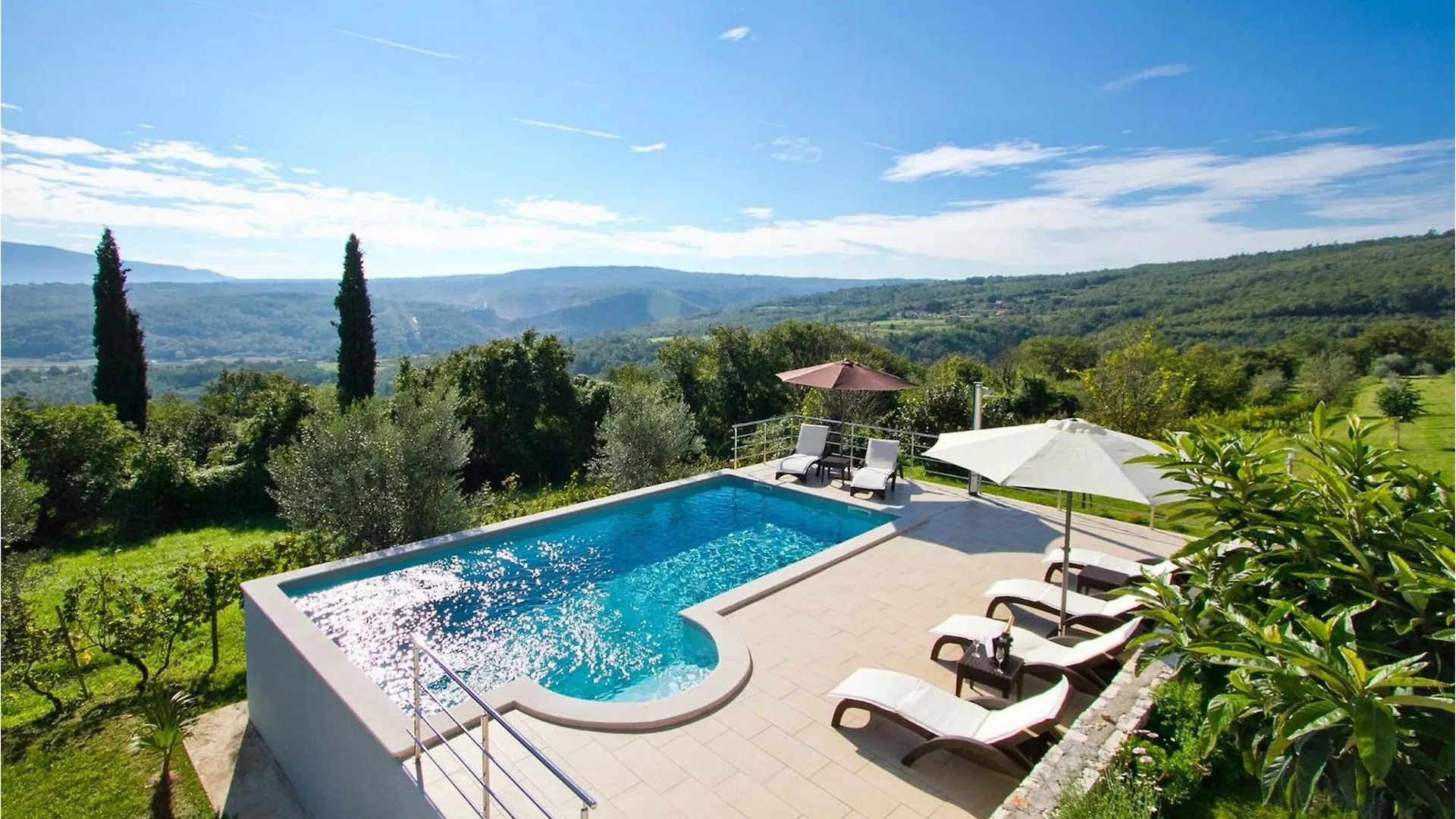 Villa Runko Benazici